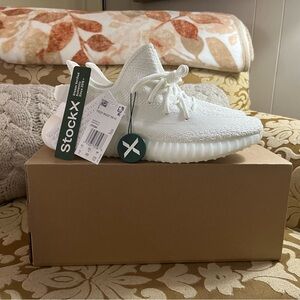 Yeezy 350 all white
